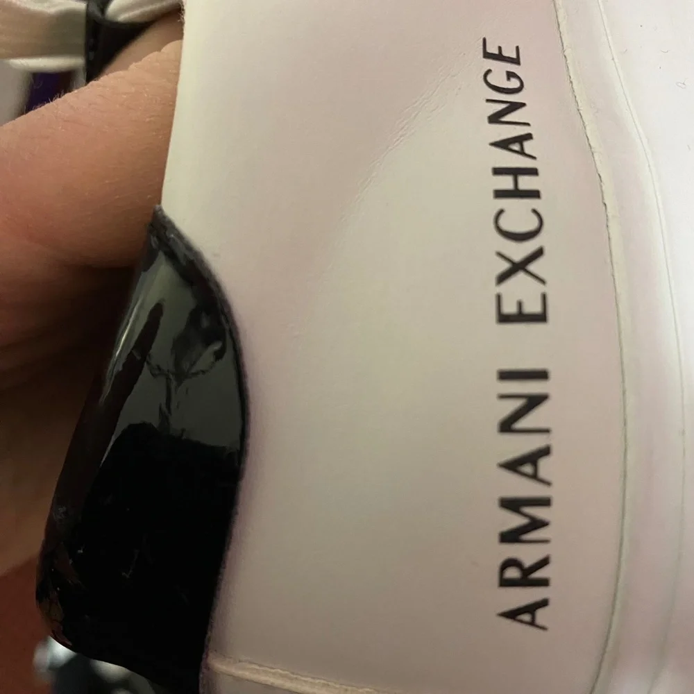 Armani exchange white sneakers size 8 - Picture 5 of 6